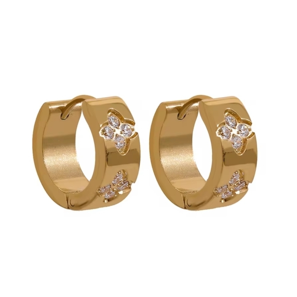 New! 18k Gold Clover Cz Huggie Hoop Earrings